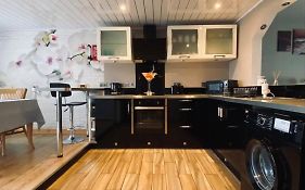 Seasgair House